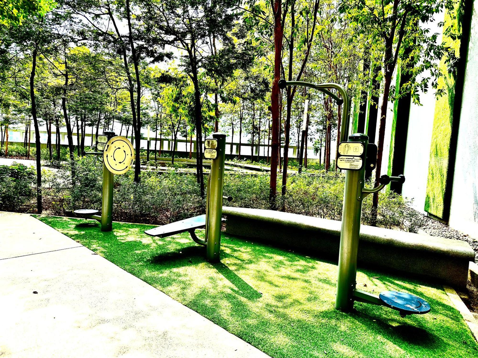 Apartment Weekly Promotion,the Robertson 2b At Bukit Bintang With Netflix *